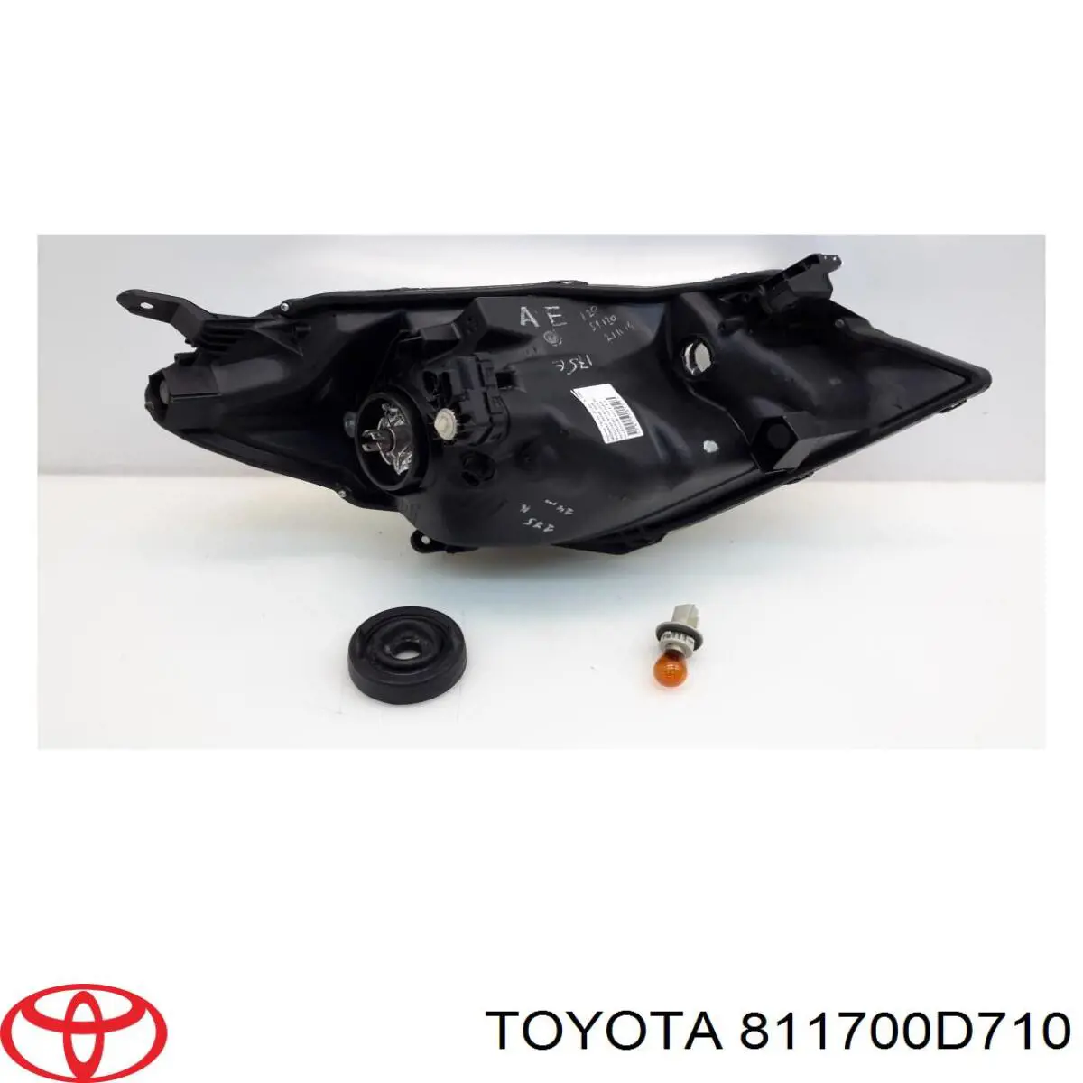 811700D710 Toyota Faros