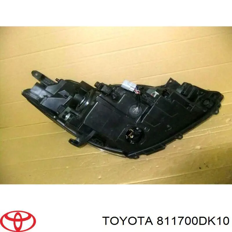 Comprar 811700DK10 Toyota Faro delantero izquierdo
