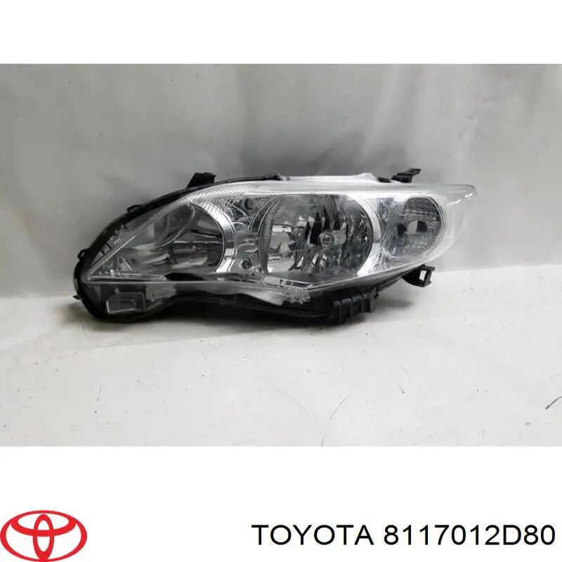 8117012D80 Toyota faro izquierdo