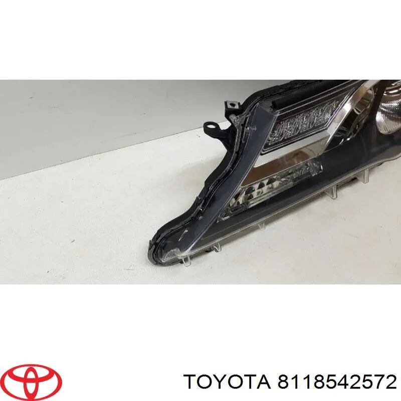 Comprar 8118542572 Toyota Faro delantero izquierdo