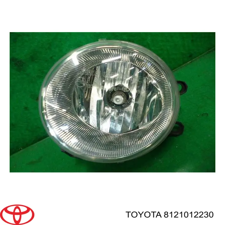 Faro antiniebla derecho Toyota 8121012230 precio, desde 72,78 EUR