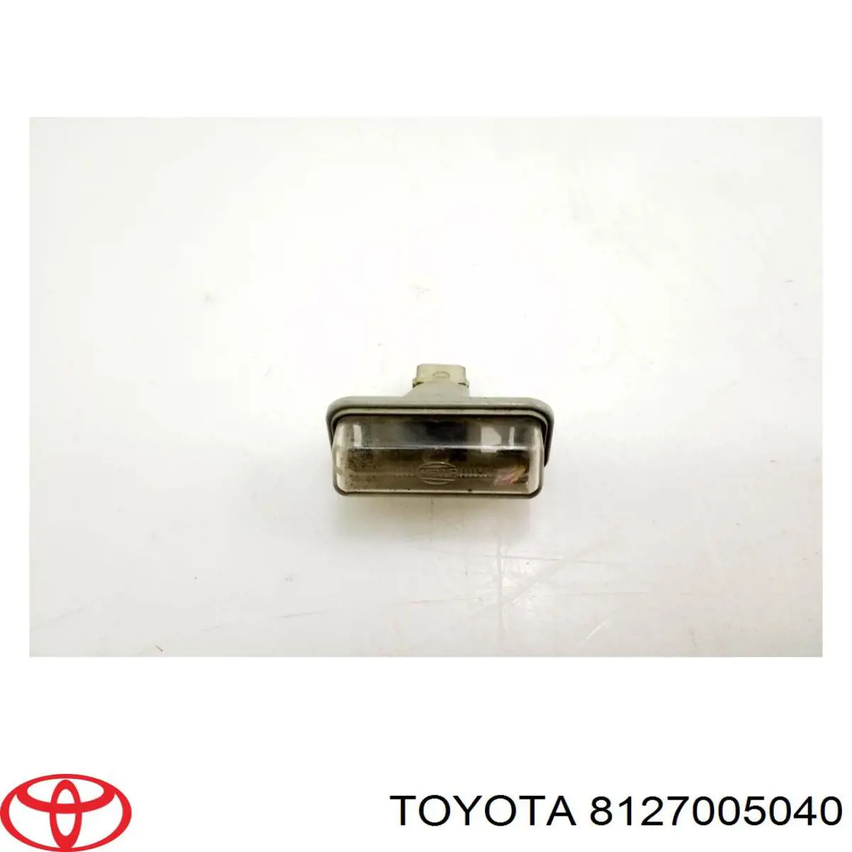  Luz matricula Toyota Avensis 2