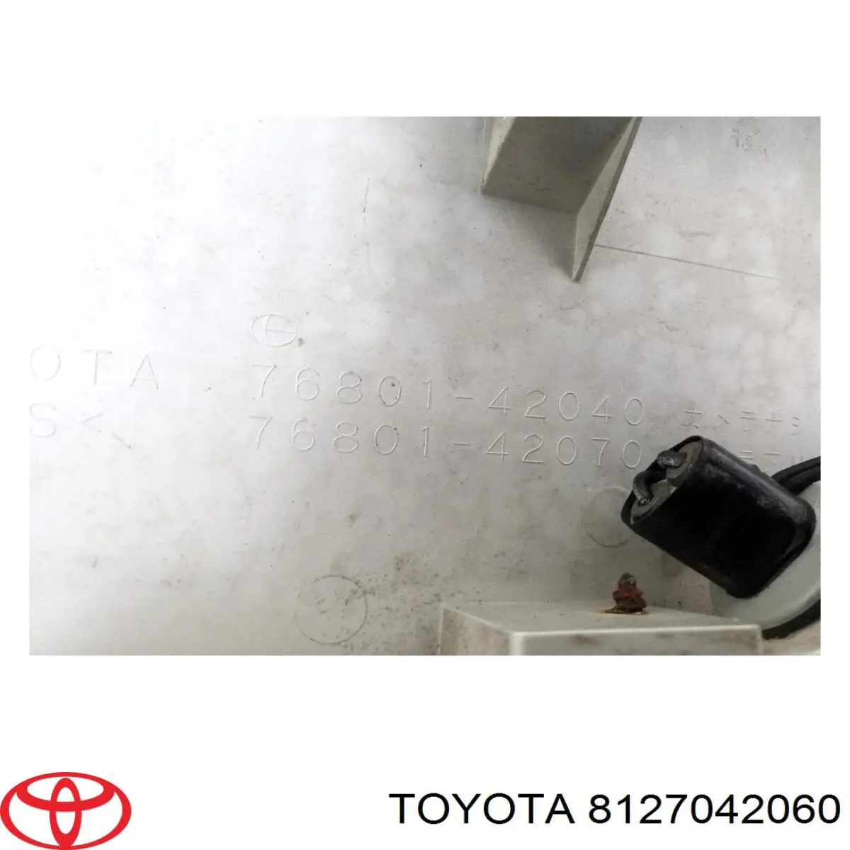 8127042060 Toyota