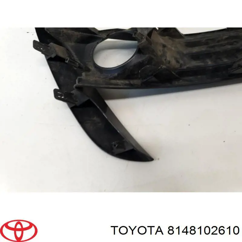 8148102610 Toyota Tapa de rejilla de faro antiniebla delantero derecho