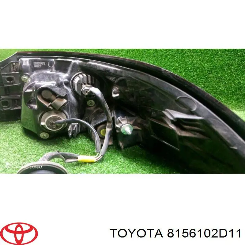 Comprar 8156102D11 Toyota Piloto trasero exterior izquierdo