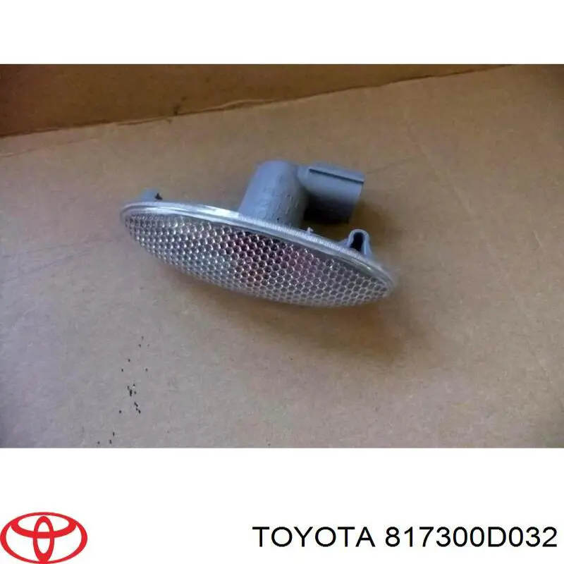 817300D032 Toyota luz intermitente guardabarros