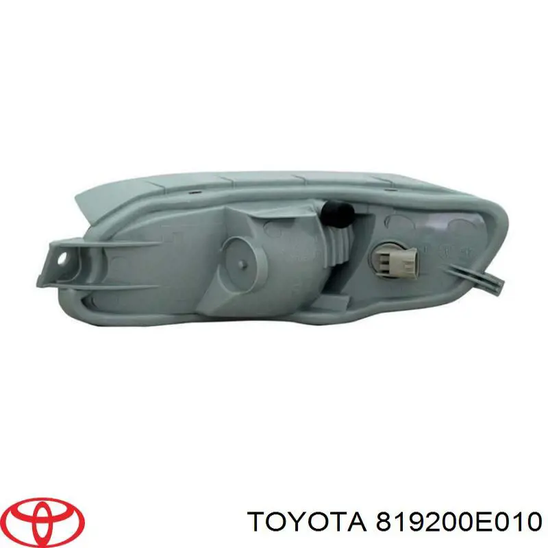 819200E010 Toyota piloto parachoques trasero izquierdo