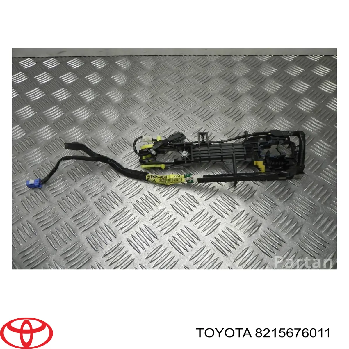 8215676011 Toyota