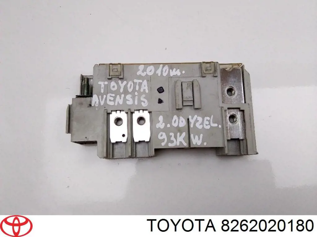 Caja fusibles Toyota 8262020180 precio, desde 69,31 EUR