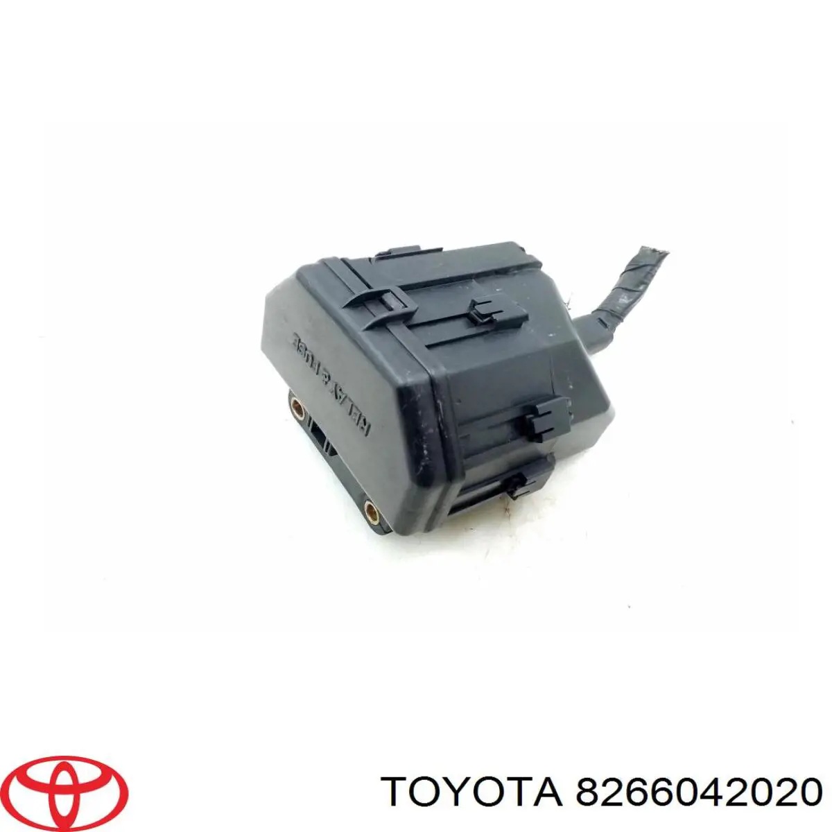 Caja fusibles Toyota 8266042020 precio, desde 76,56 EUR