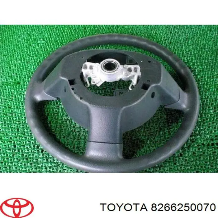 8266250070 Toyota 
