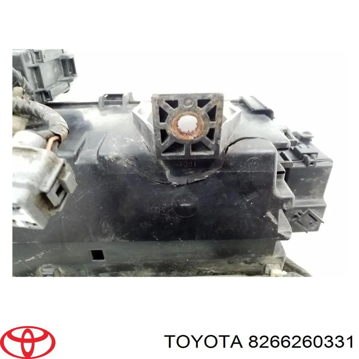 Tapa de la caja de fusibles Toyota 8266260331 precio, desde 34,44 EUR