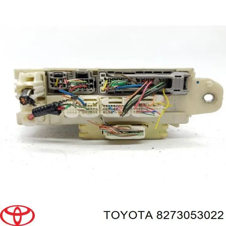  8267253040 Toyota