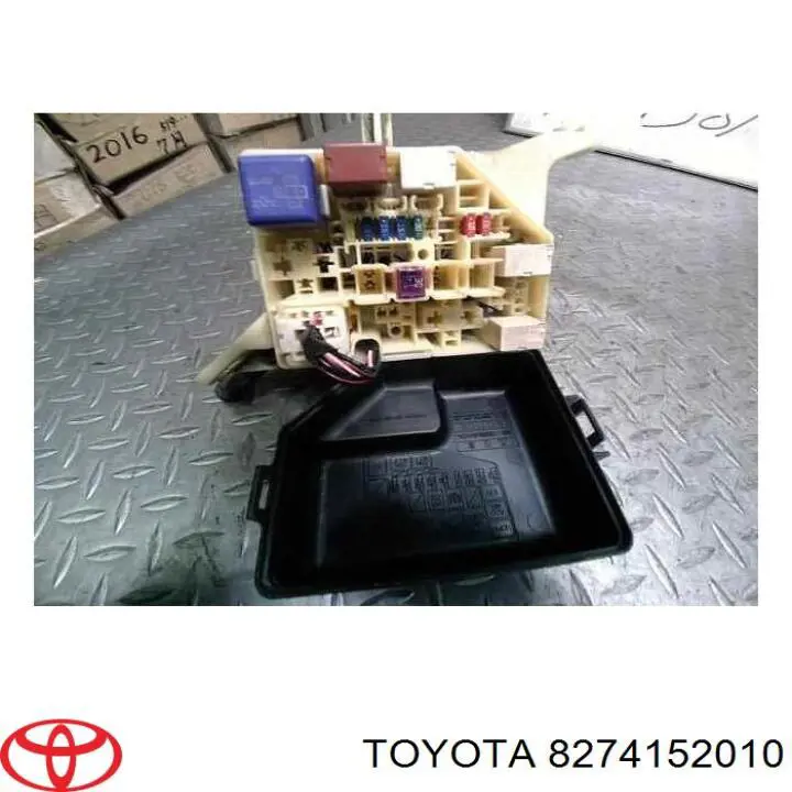 8274152010 Toyota