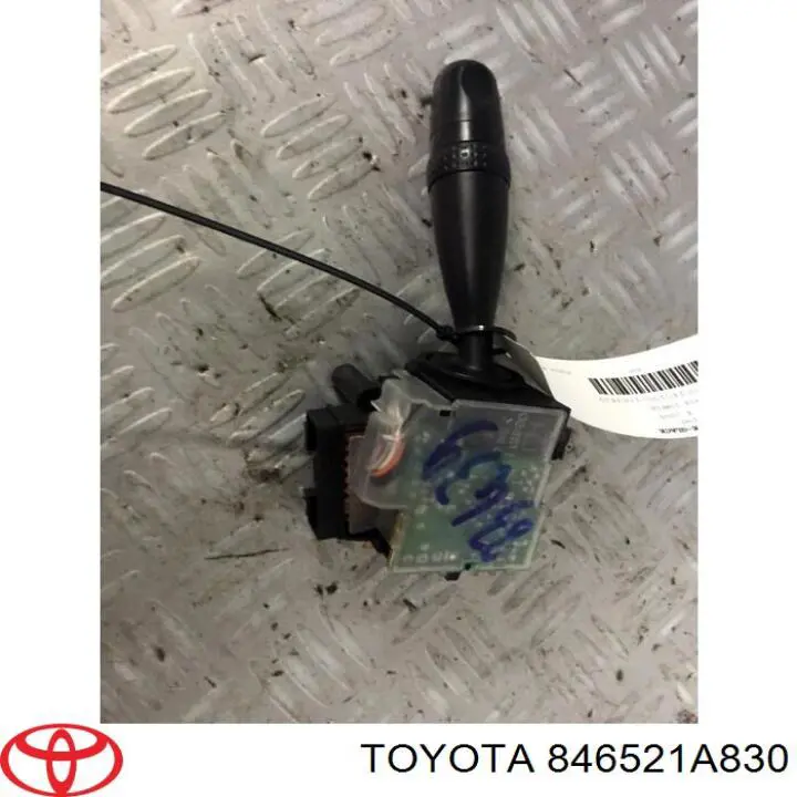 Comprar 846521A830 Toyota Conmutador derecho de la columna de dirección
