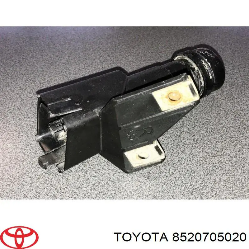 Tobera del lavador de faro delantero derecho Toyota 8520705020 precio, desde 37,81 EUR
