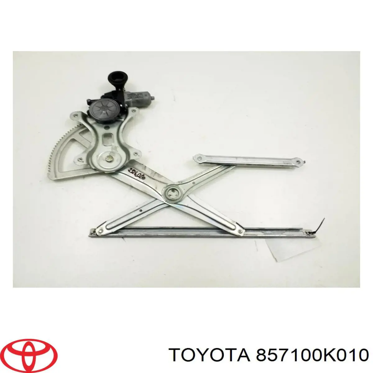 Motor del elevalunas de la puerta delantera derecha 857100K010 Toyota