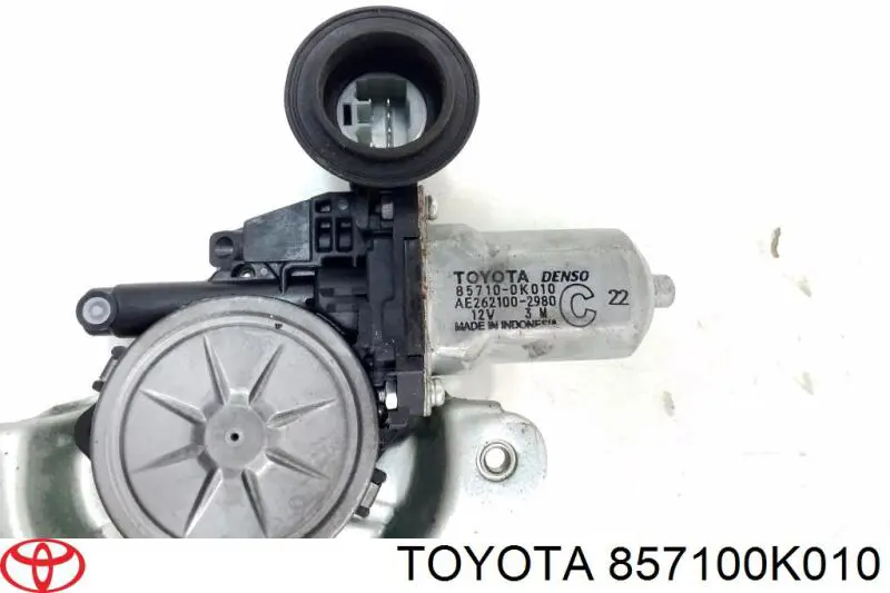 Motor del elevalunas de la puerta delantera derecha Toyota 857100K010