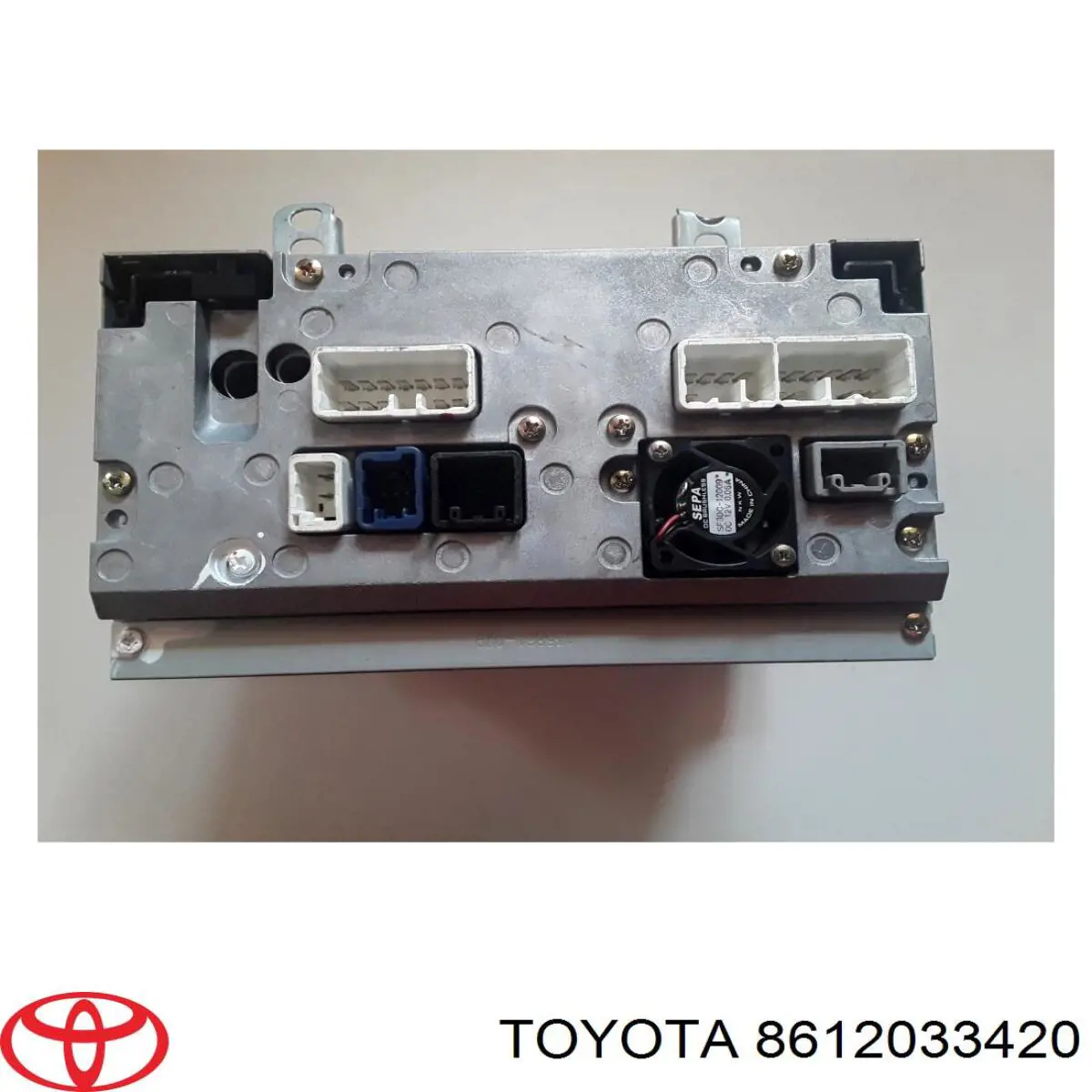 8612033420 Toyota radio (radio am/fm)