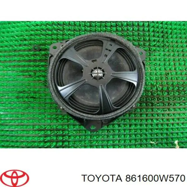 861600W570 Toyota Altavoz de la puerta delantera