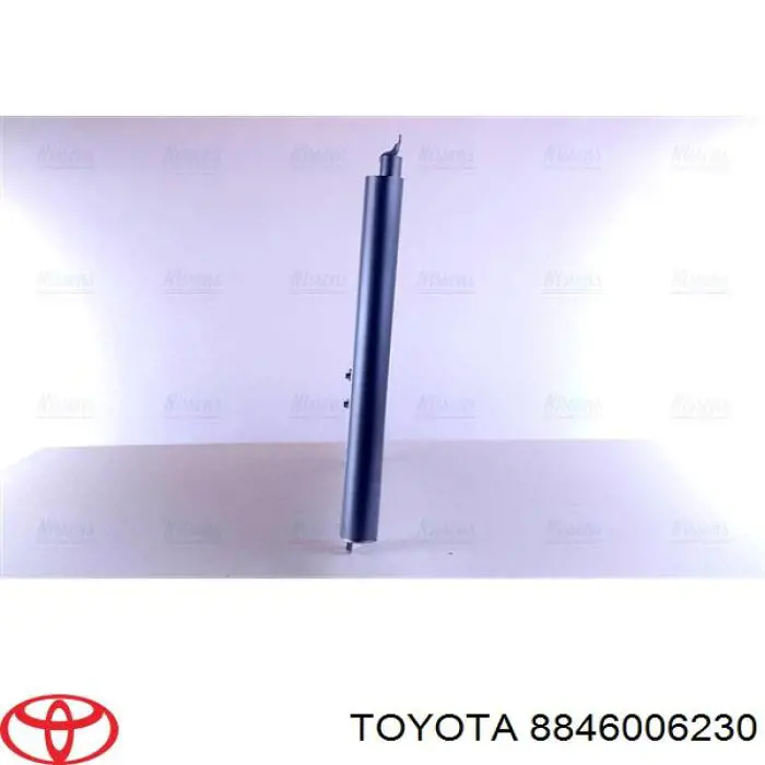 Condensador Toyota 8846033180