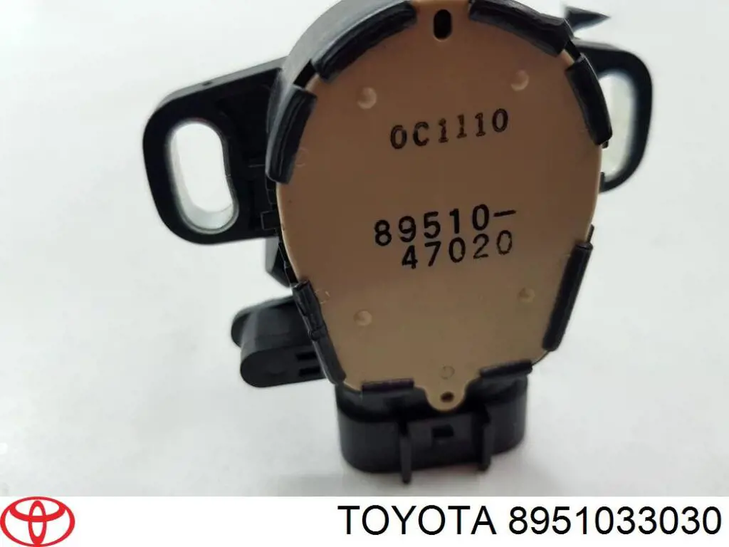 8951033030 Toyota Interruptor luces de freno
