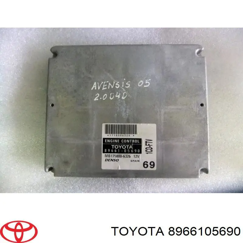 8966105690 Toyota módulo de control del motor (ecu)