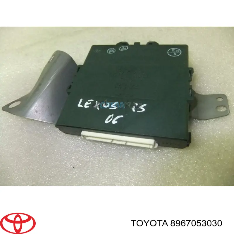 8967053030 Toyota Módulo de confort
