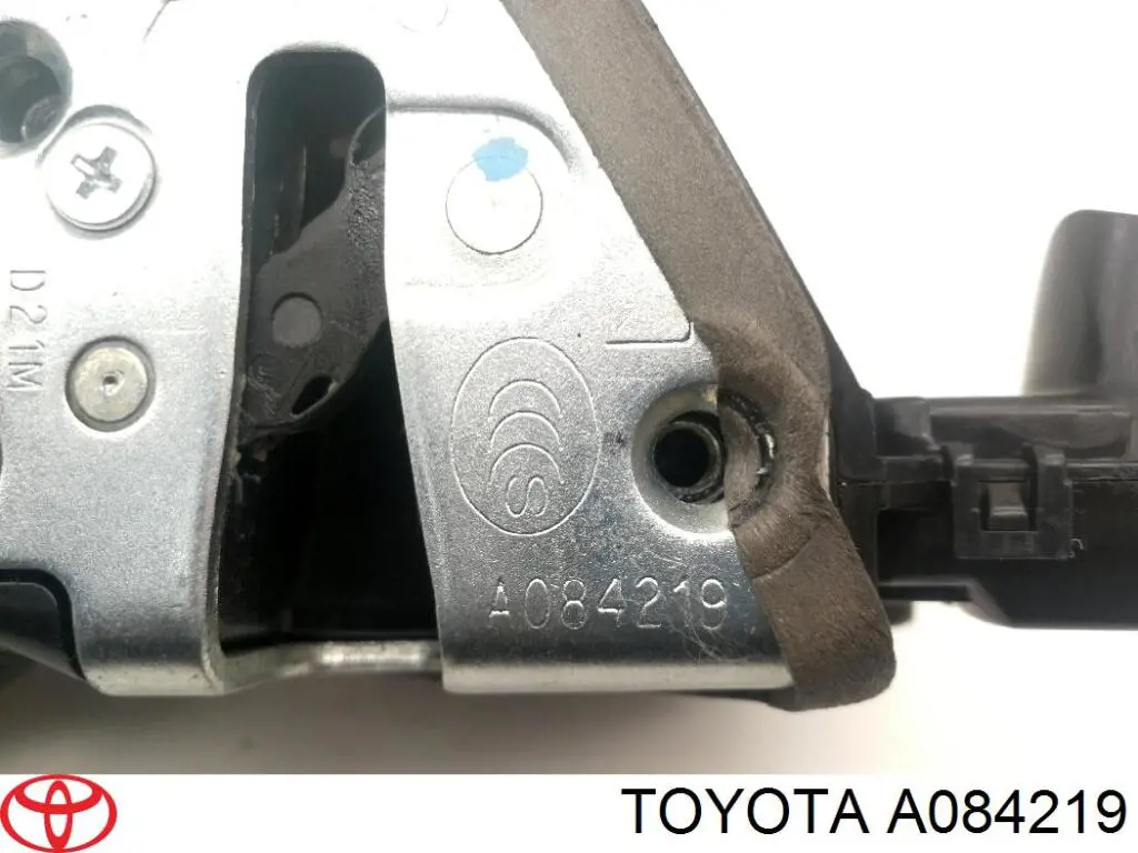 Cerradura de puerta delantera derecha A084219 Toyota