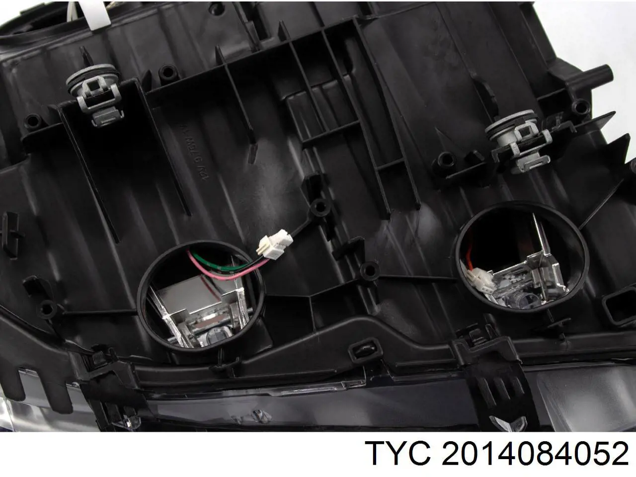 7314531 BMW Faros