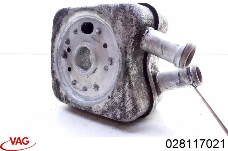 028117021 VAG Radiador de aceite debajo del filtro