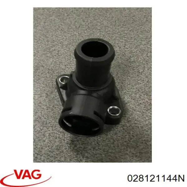 Brida del sistema de refrigeración (triple unión) 028121144N VAG