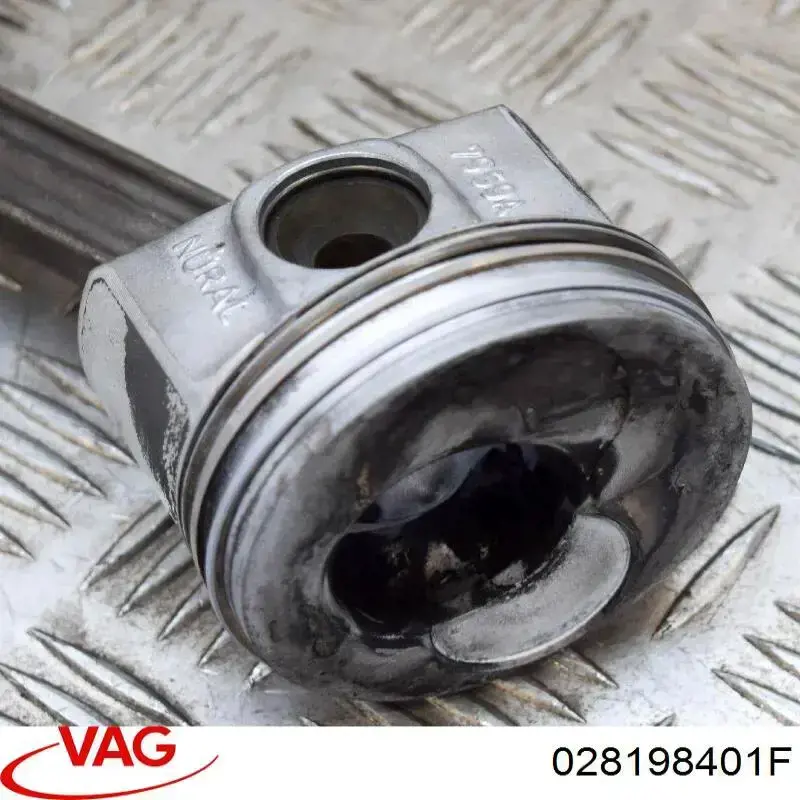 Biela del motor VAG 028198401F
