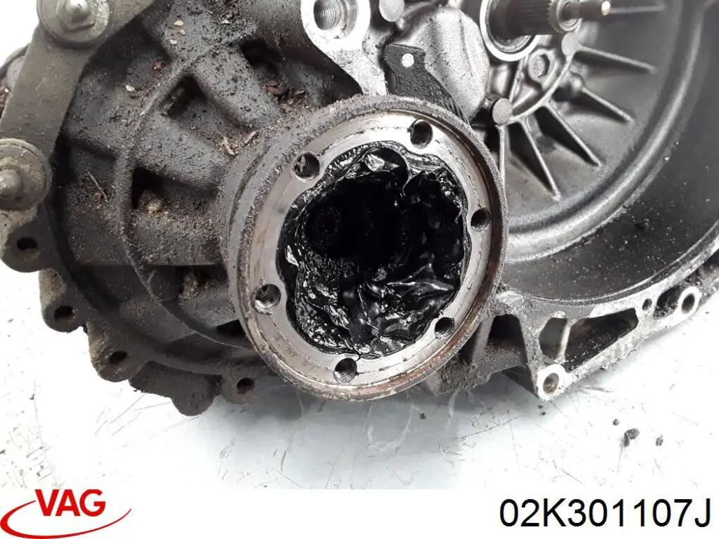 Comprar 02K301107J VAG Cárter de embrague