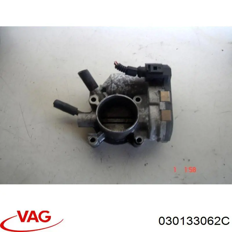 Cuerpo de mariposa 030133062C VAG