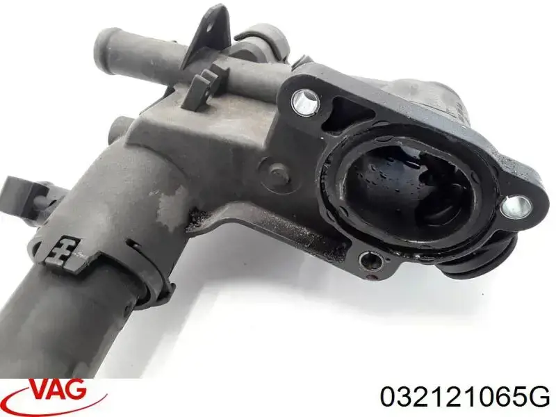 Manguera de admisión de la bomba de agua VAG 032121065G precio, desde 16,53 EUR