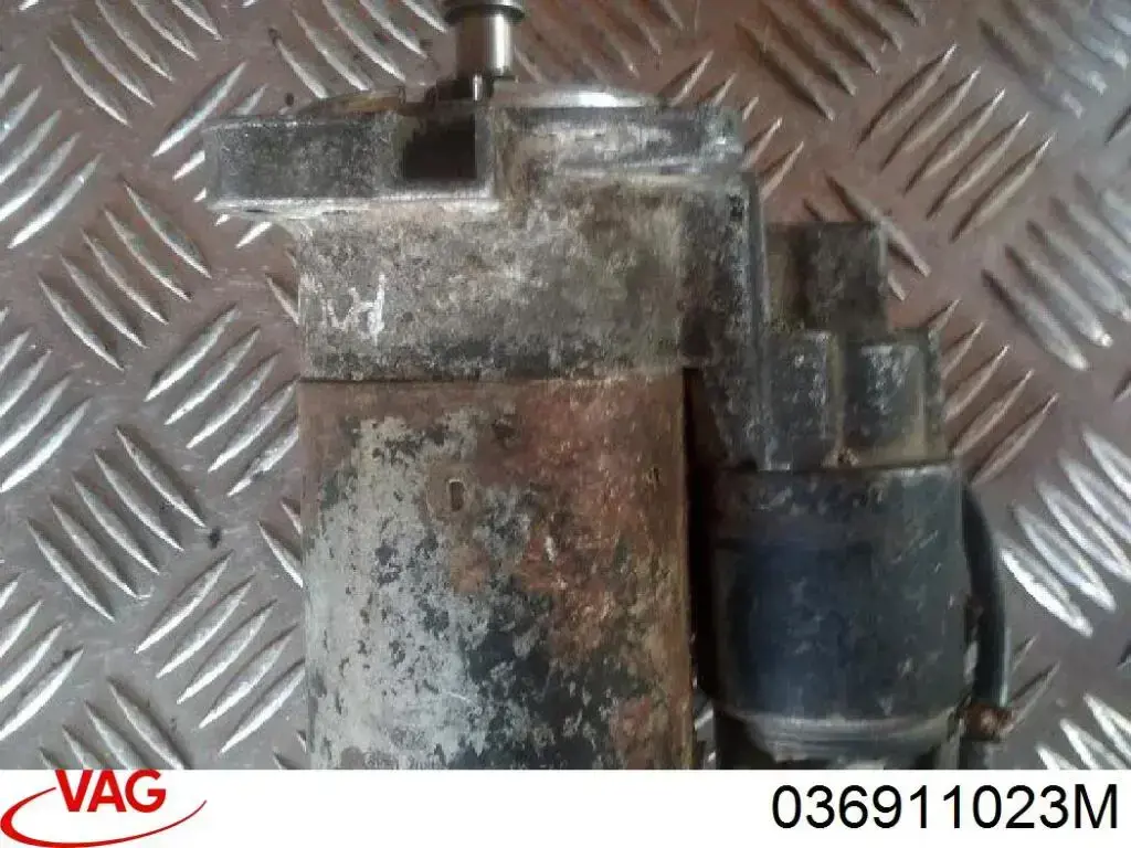Motor de arranque 0001211525 VAG
