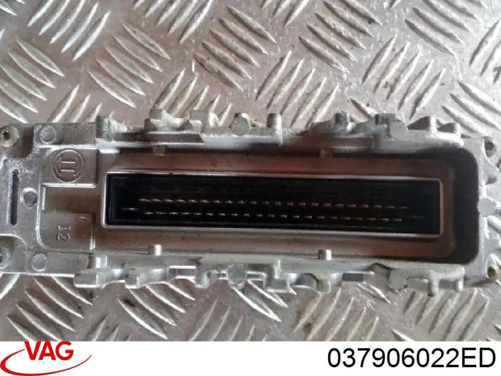 Unidad de control del motor  VAG 037906022ED precio, desde 39,70 EUR