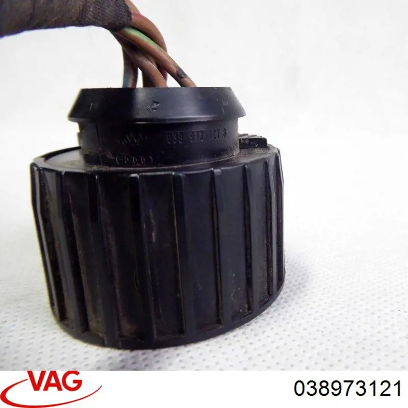 038973121 VAG conector inyector de combustible