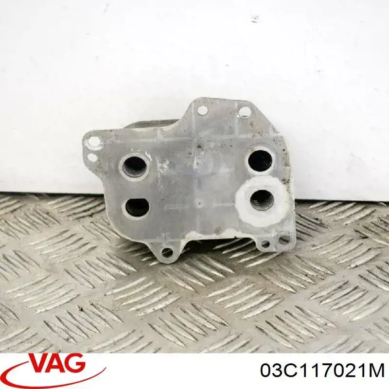 Comprar 03C117021M VAG Radiador de aceite