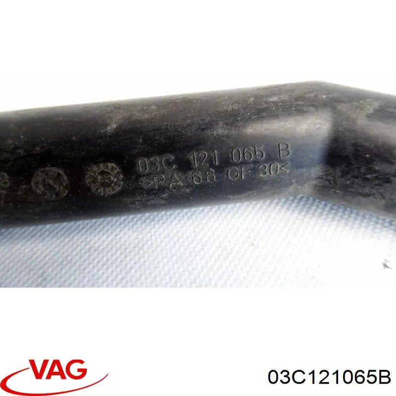 03C121065B VAG Manguera de admisión de la bomba de agua