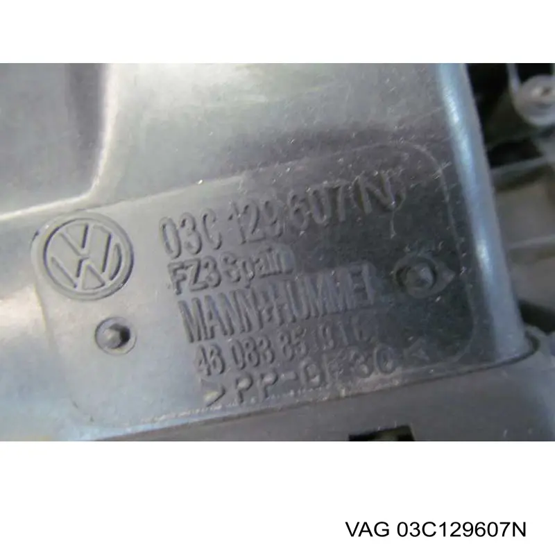 Caja del filtro de aire VAG 03C129607N precio, desde 43,71 EUR