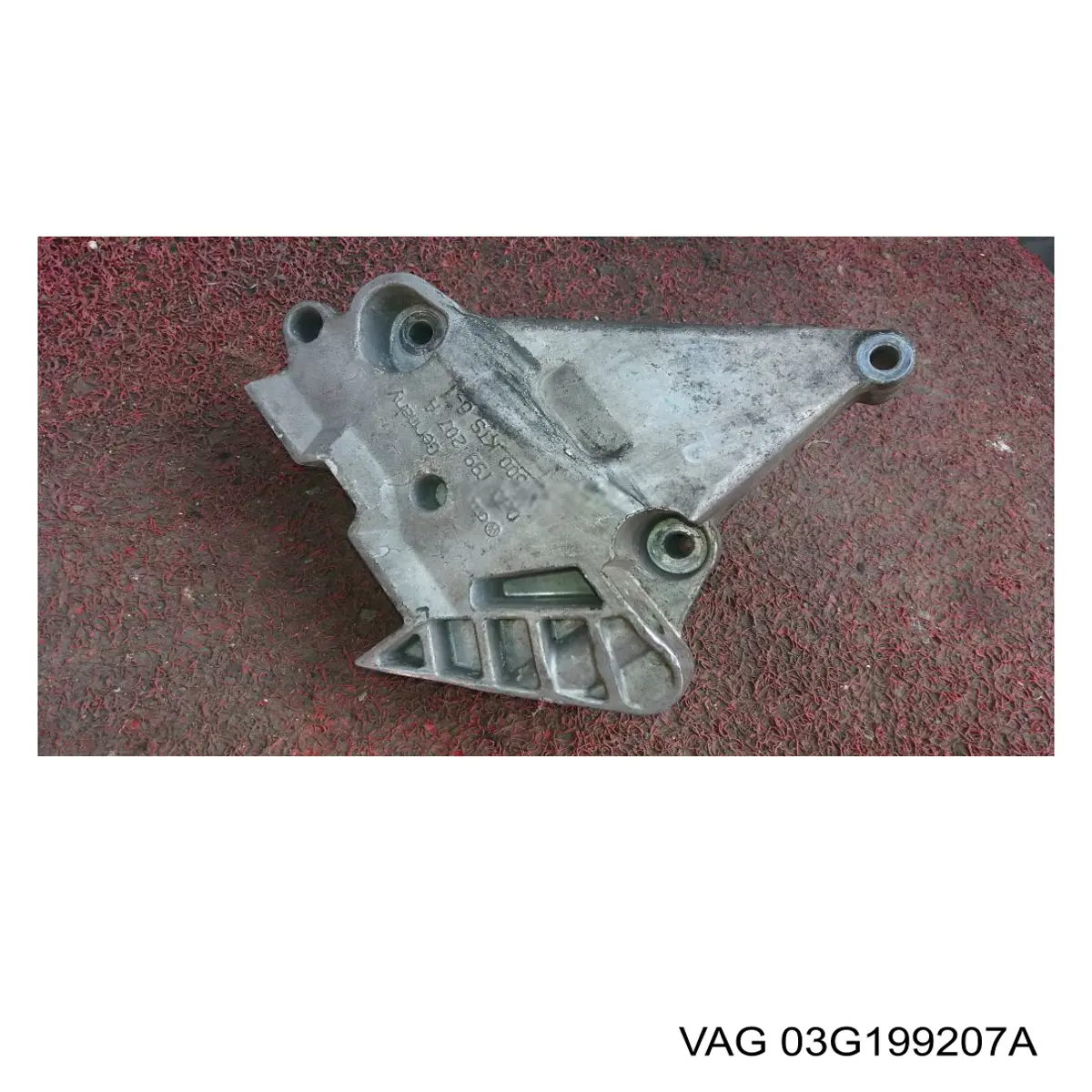 Soporte derecho del motor VAG 03G199207A