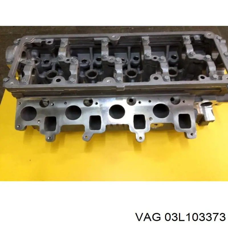 03L103373 VAG Cabeza del motor