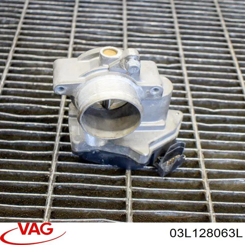 Cuerpo de aceleración completo VAG 03L128063L precio, desde 88,57 EUR