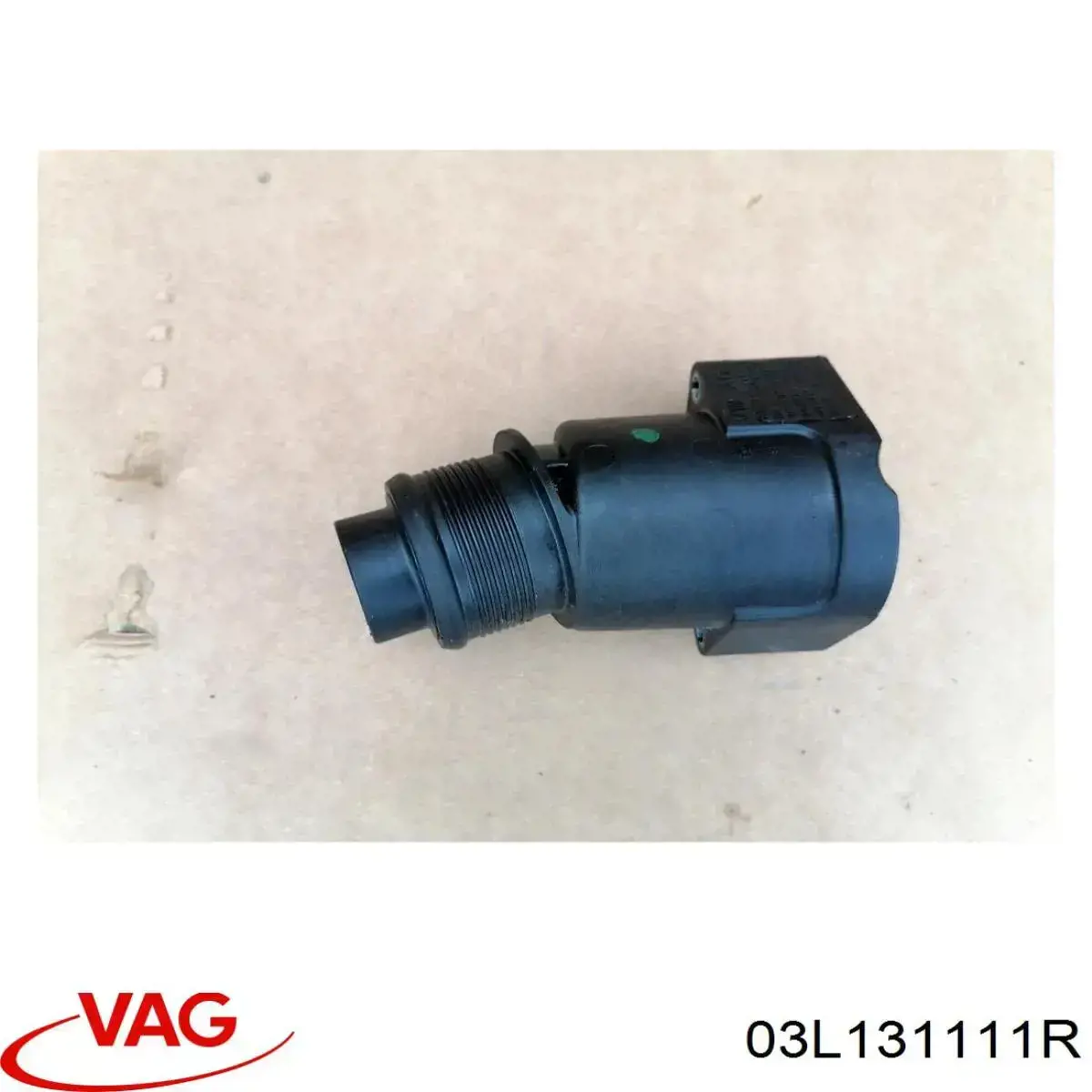 Tubo de salida de aire del turbocompresor VAG 03L131111R