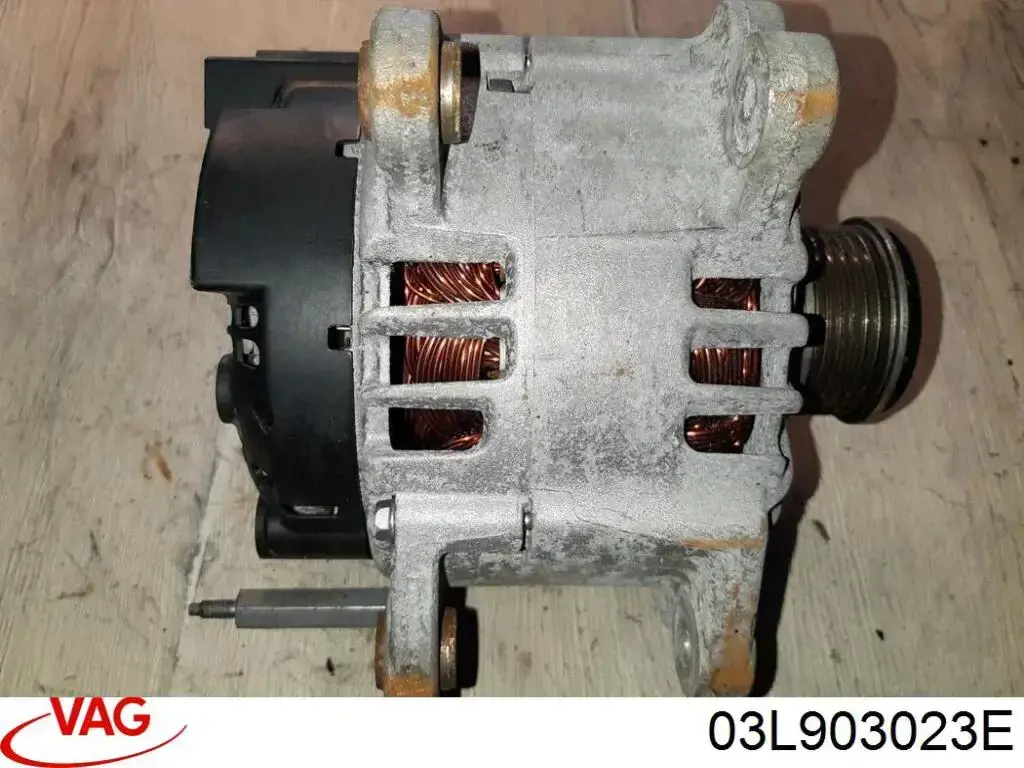 Alternador 03L903023E VAG