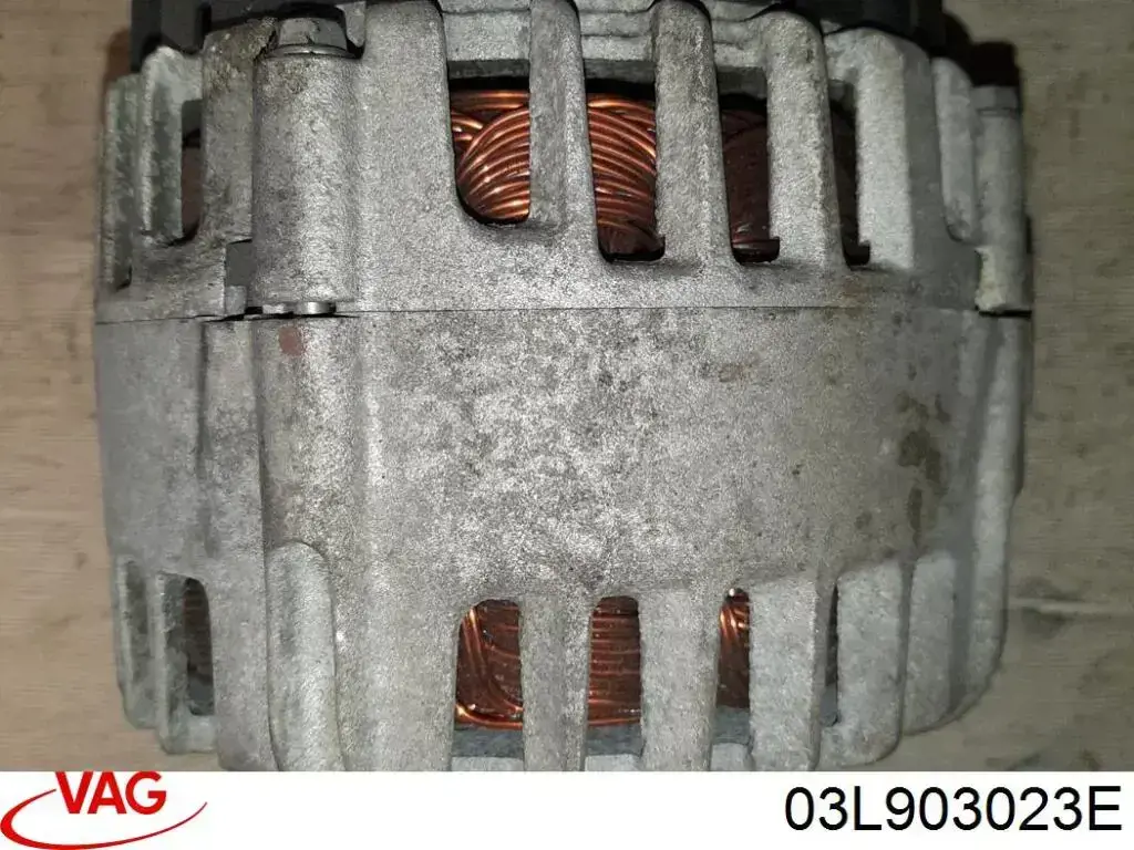 Generador VAG 03L903023E