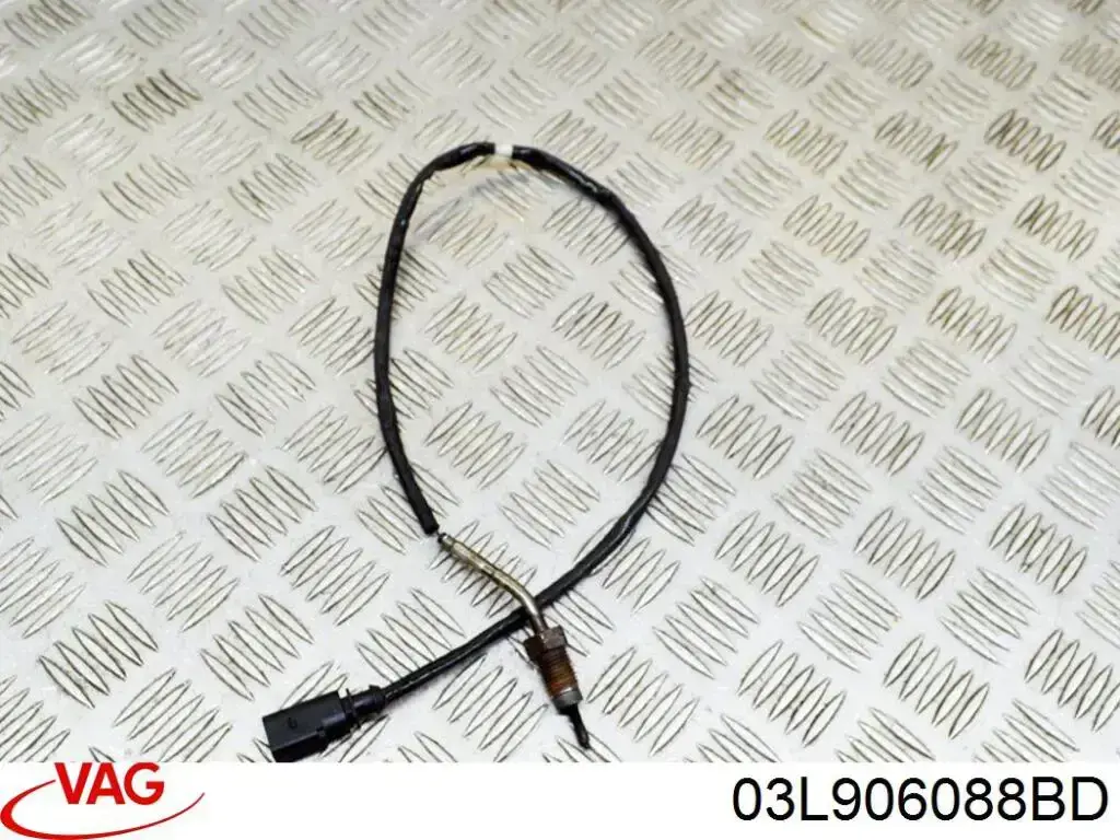 Sensor de temperatura de gases de escape antes de la turbina VAG 03L906088BD precio, desde 76,96 EUR