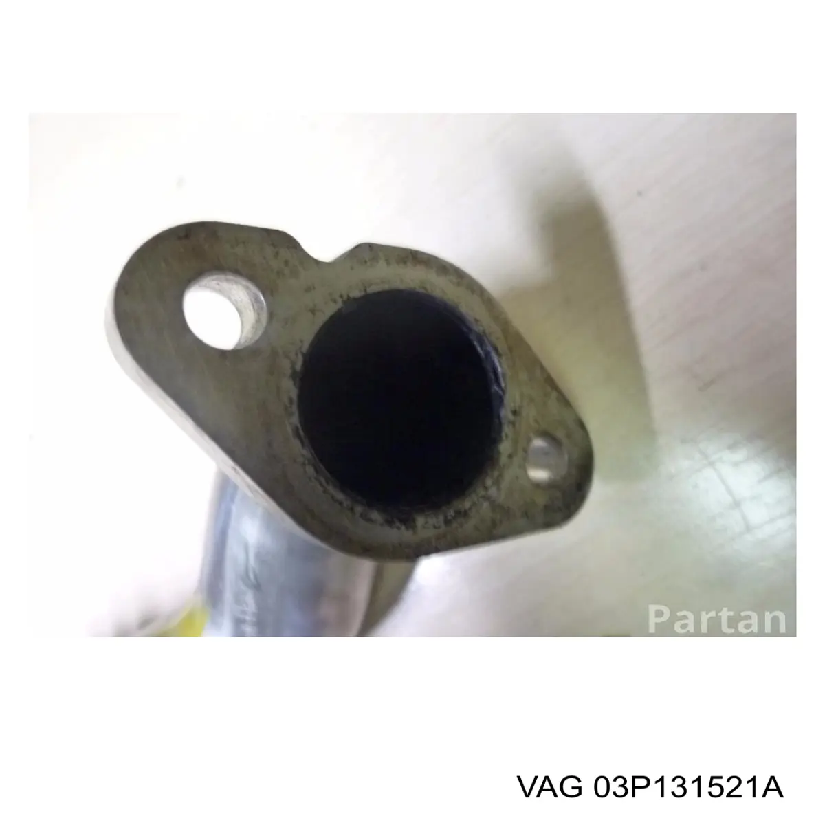 03P131521A VAG Tubo del sistema de recirculación de gases de escape EGR